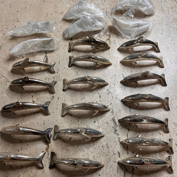 Silver Plated Dolphin Place Holder Cards 24 CT Vintage 1950’s - Picture 2 of 5